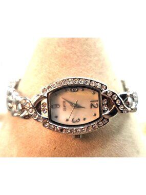 Silver Tone Womens Elegant Watch With Rhinestone Accents & Linked Heart Bracelet